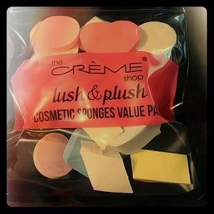 Cosmetic sponges